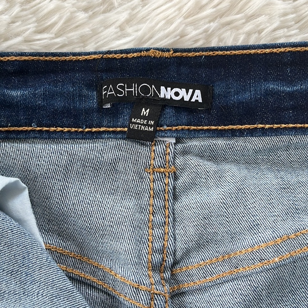 Fashion Nova Jean Shorts - Picture 2 of 3